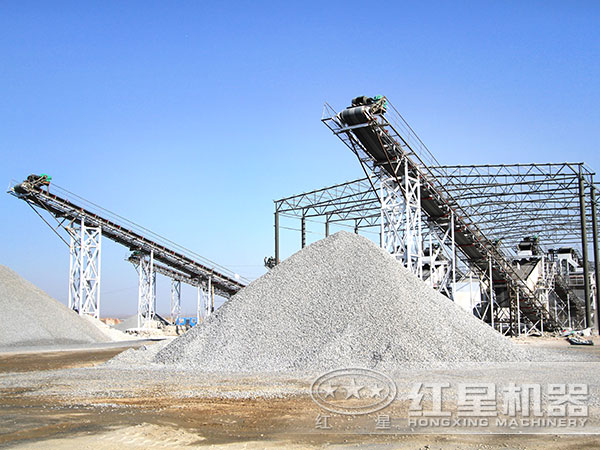 配置砂石生產(chǎn)線，就選反擊式破碎機(jī)