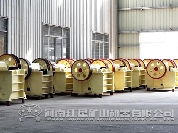 膨潤(rùn)土顎式破碎機(jī)