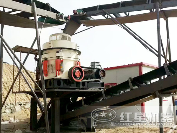圓錐破碎機(jī)生產(chǎn)現(xiàn)場(chǎng)圖
