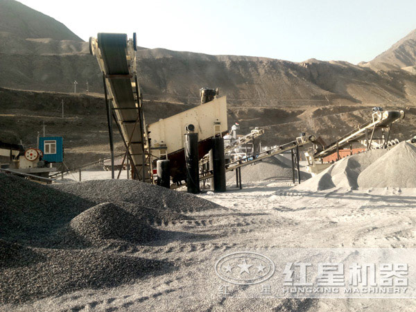將石頭碎成建筑用砂用哪種設(shè)備？這種機(jī)器多少錢一臺(tái)