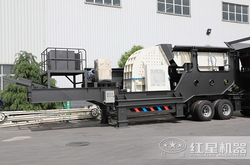 輪胎移動錘式破碎機廠區(qū)展示圖